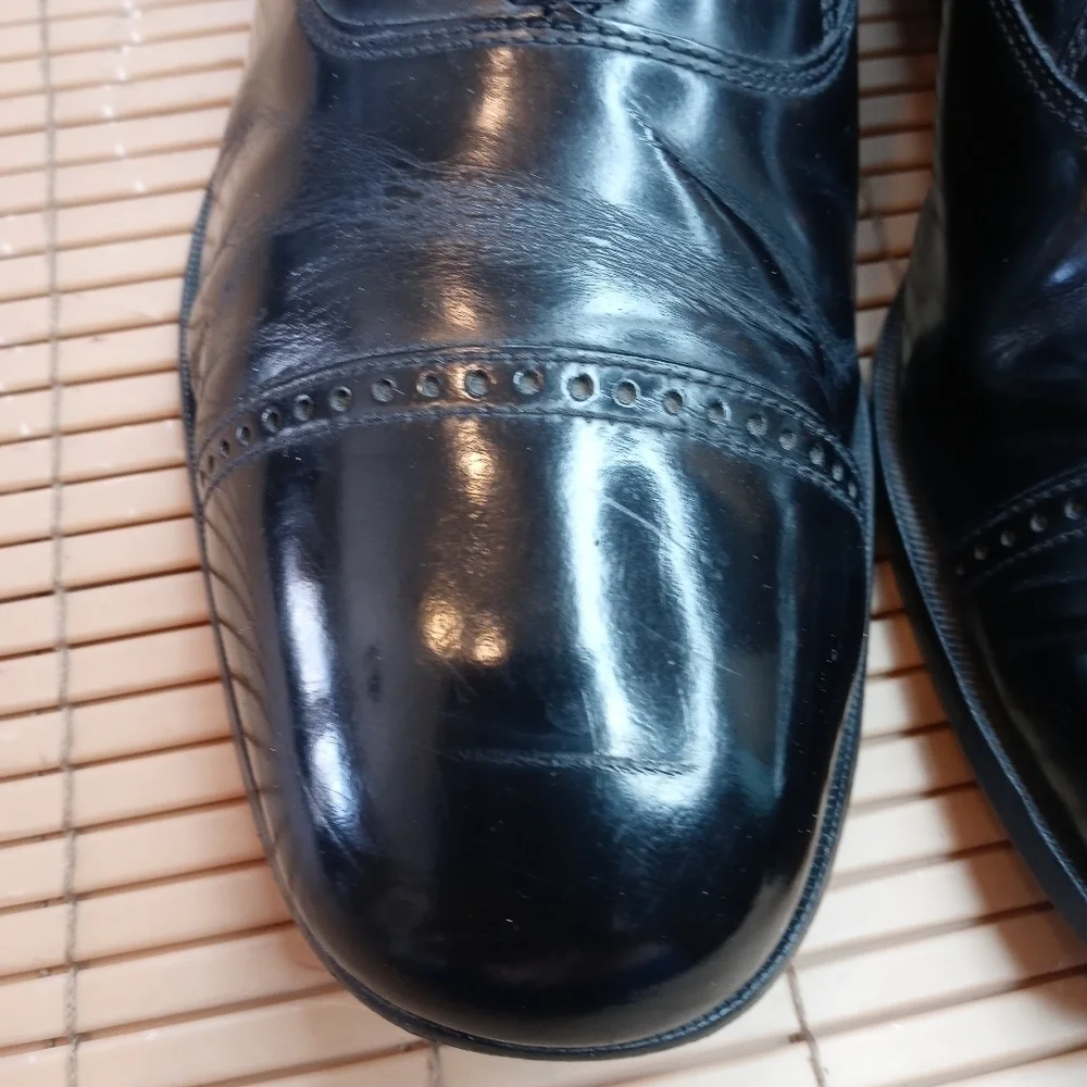 Florsheim men's black leather cap-toe Oxford sz 12D. 20.1pm